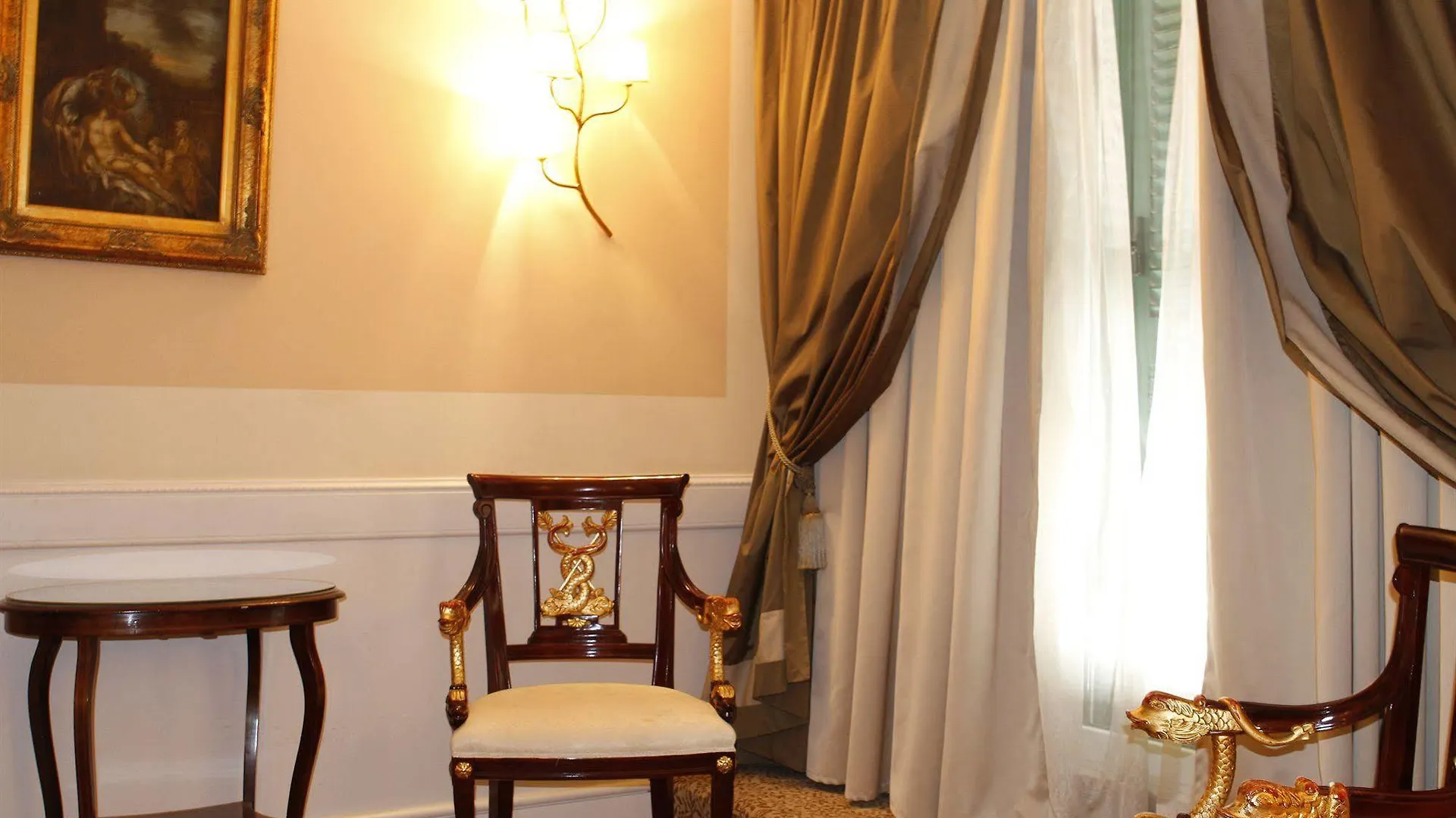 Boutique Hotel Trevi Rome Italy